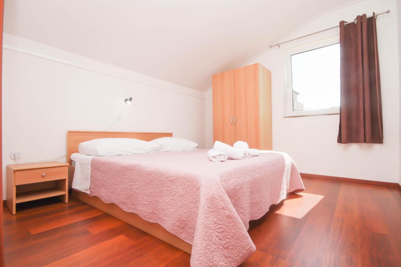 Apartmani Horvat Jezera Buitenkant foto